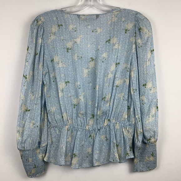Zara Floral Cropped Faux Wrap Blouse Top in Blue - Picture 2 of 5